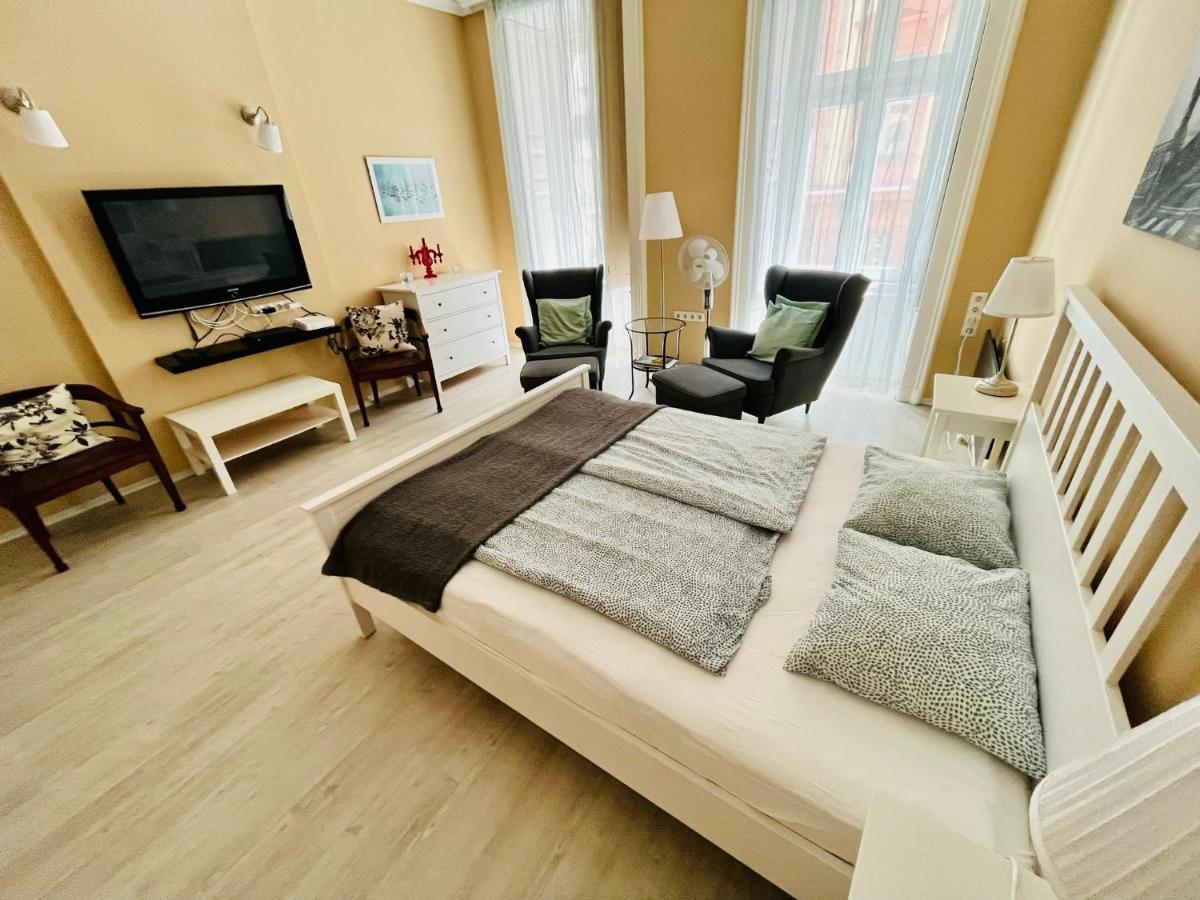 Academy Home - Elegant Place Next To The Parliament Budapest Eksteriør bilde